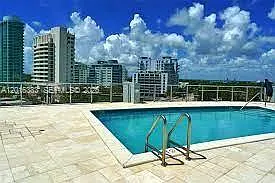 6305 Indian Creek Dr #4C — Photo 2