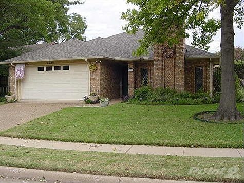 1st image of 2738 Laurel Oaks Dr