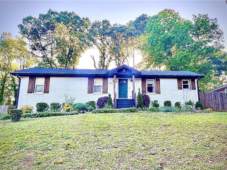 2783 Meadowview Dr SE