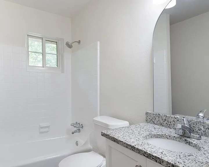 641 Powder Springs Smyrna LLC — Photo 32