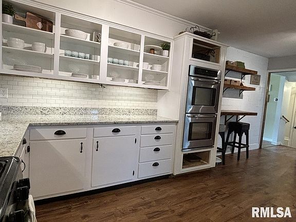 5th image of 1712 E Saint Jude Ct