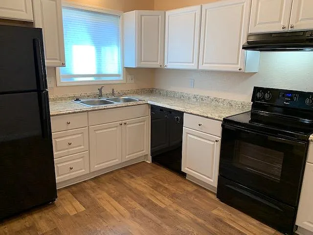 21 Birch Ct #2 — Photo 1