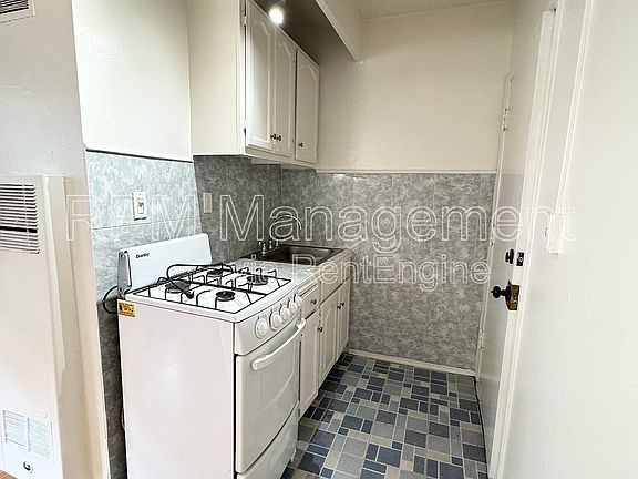3rd image of 7032 W Hawthorn Ave #6