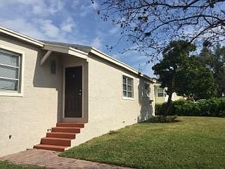 1st image of 945 42nd Street E