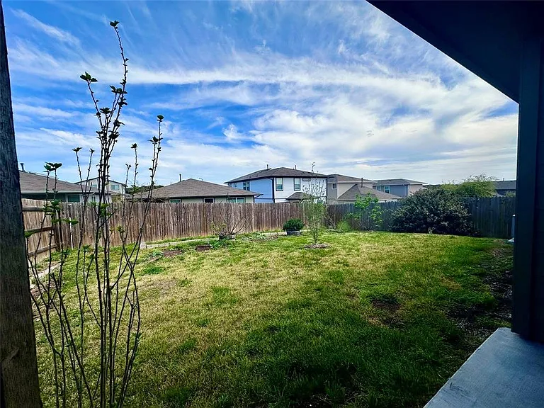 10211 Fulton Ave — Photo 16