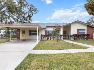 512 SE Paradise Point Rd, Crystal River, FL 34429