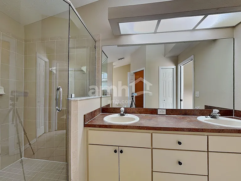 11706 Leda Ln — Photo 10