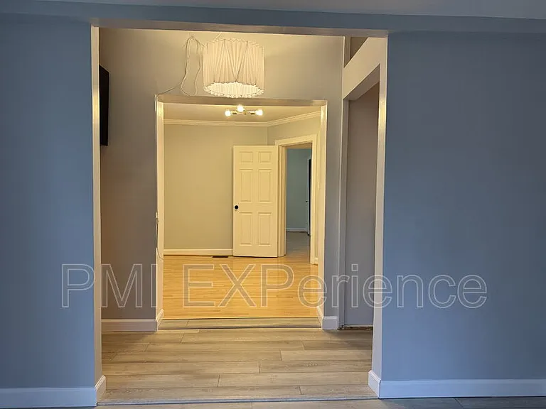 8203 Comet Dr — Photo 15