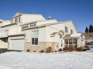 6725 Pine Crest Trl S, Cottage Grove, MN 55016