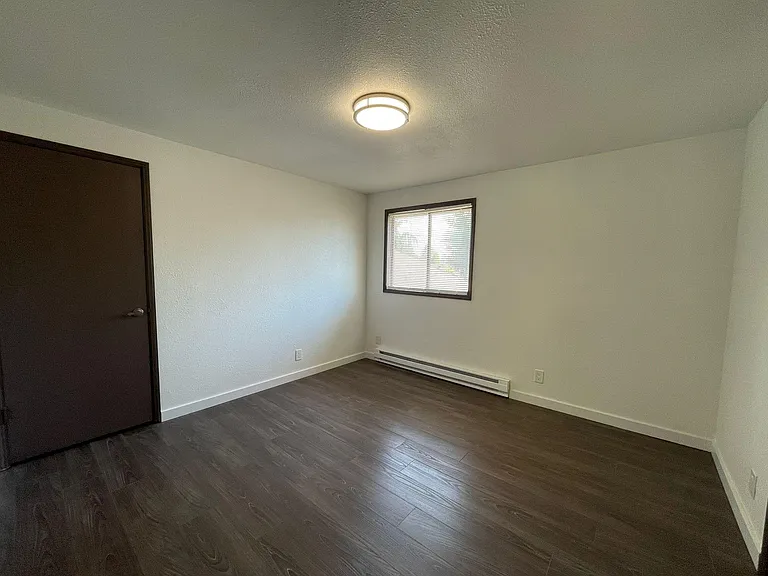 204 Dennis Way — Photo 7