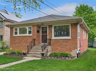 207 Kenilworth Ave, Glen Ellyn, IL 60137
