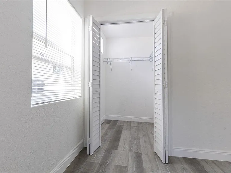 6906 N Lynn Ave — Photo 18