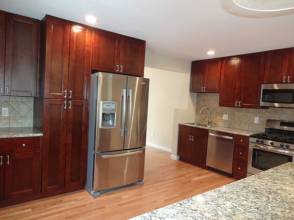 5th image of 2637 S. Humboldt St