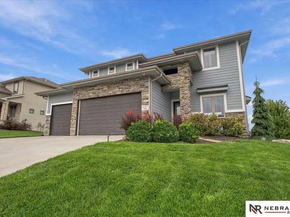 11723 S 109th St, Papillion, NE 68046