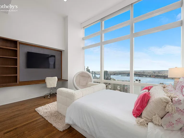 25 Columbus Cir #75CE — Photo 10