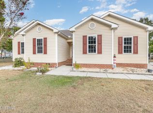 103 Pioneer Trails Dr, Seven Springs, NC 28578