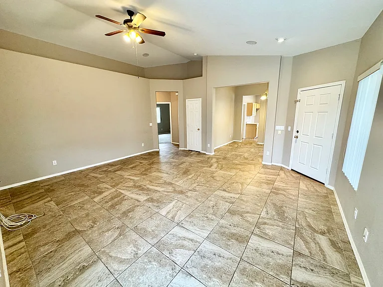 40228 N Patriot Way — Photo 6