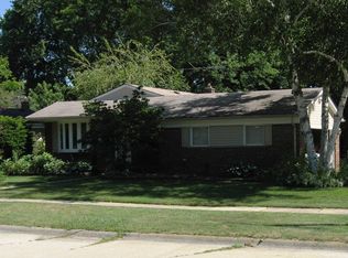 42373 Brentwood Dr, Plymouth, MI 48170