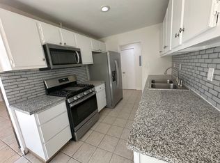 Columbus 8639, North Hills, CA 91343