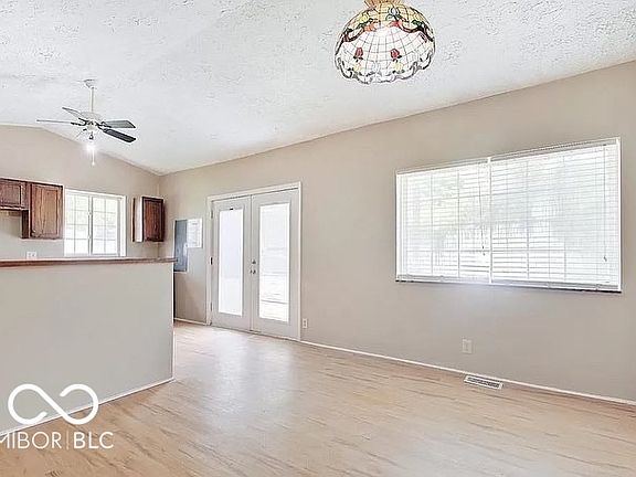 5th image of 2937 W 10th St