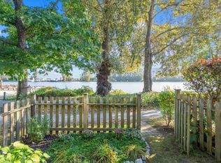 8581 Jellicoe St #1, Vancouver, BC