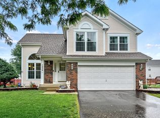 1239 Spring Creek Rd, Elgin, IL 60120