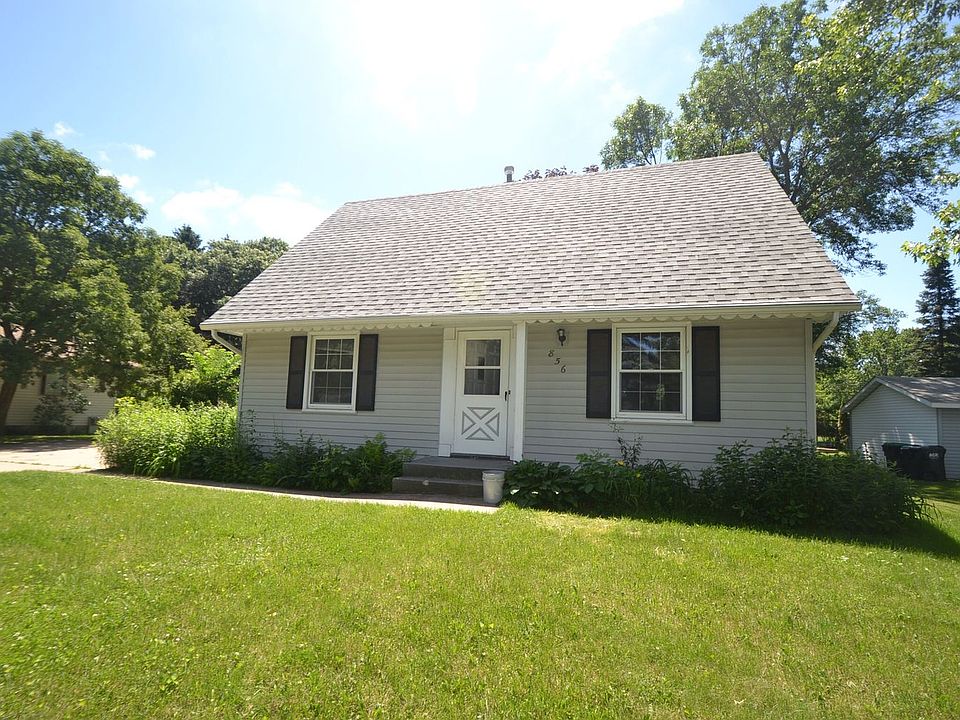 1st image of 856 Woody Ln NW