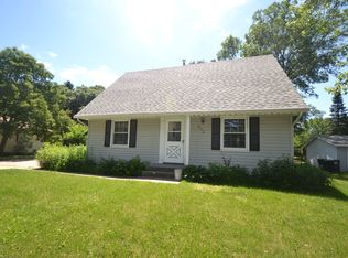 856 Woody Ln NW, Coon Rapids, MN 55448