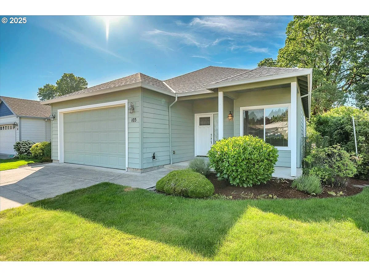 103 Ava Ct photo 1