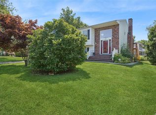 64 Camille Ln, East Patchogue, NY 11772