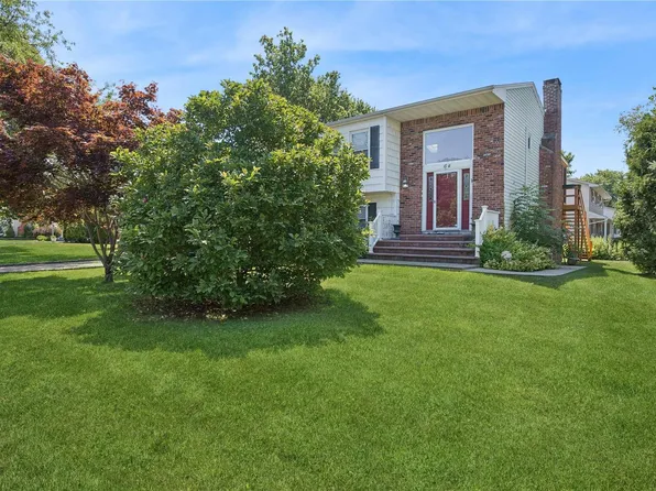 64 Camille Lane, East Patchogue, NY 11772