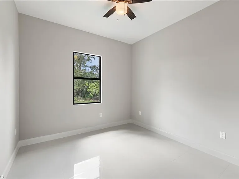 2903 37th St W — Photo 19