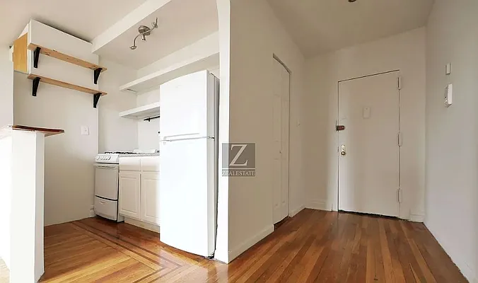 Rented by Douglas Elliman | media 10