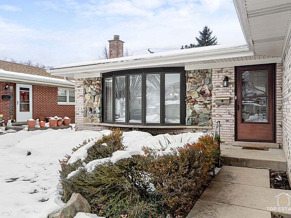 4th image of 1018 S Beechwood Dr