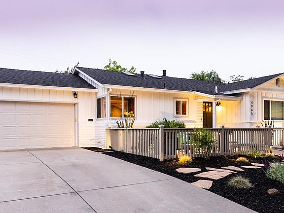 2nd image of 4965 Bel Escou Dr
