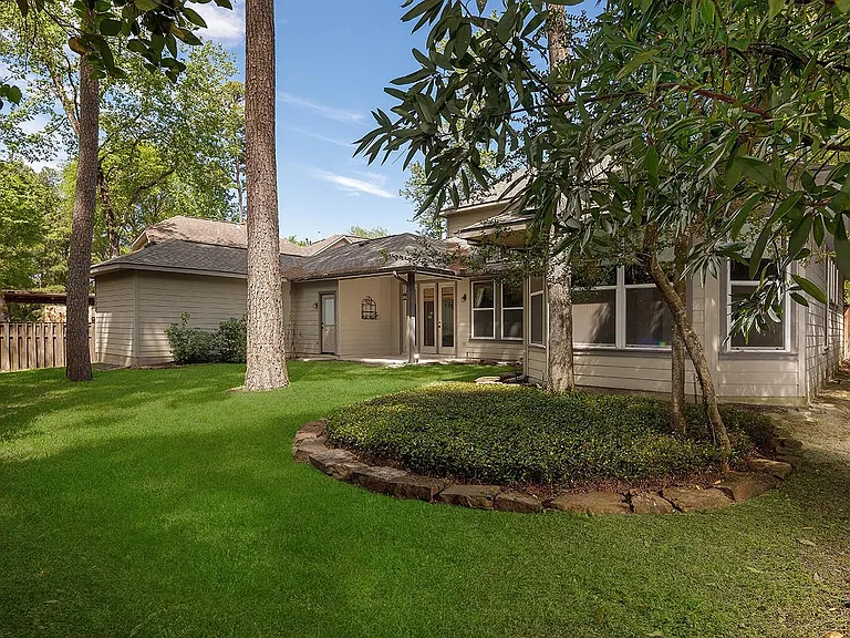 54 S Longsford Cir — Photo 30