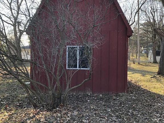 3rd image of 4677 Kennebec Dr