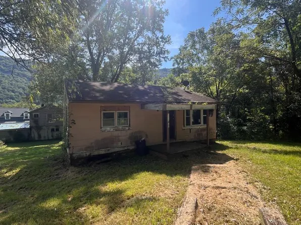 11904 Colorado Ave NW, Cumberland, MD 21502