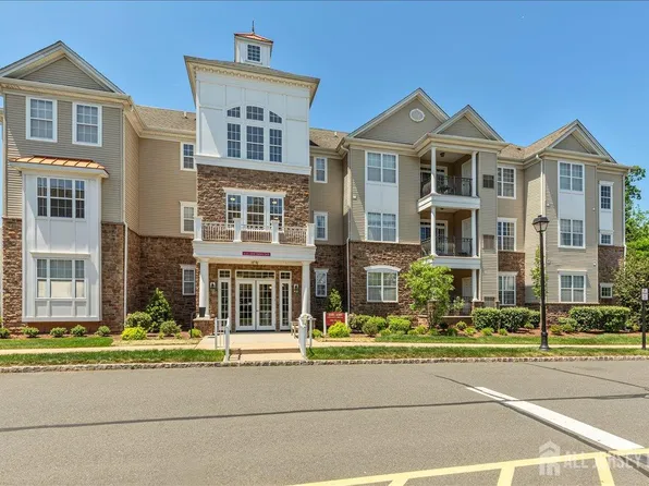 4306 Enclave Cir, Somerset, NJ 08873