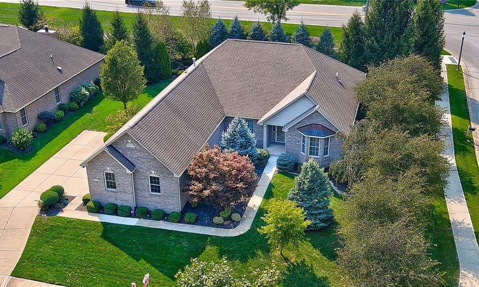 1st image of 9570 N Spice Bush Ct