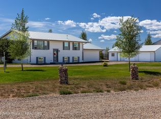 12 Lodgepole Ln, Big Piney, WY 83113