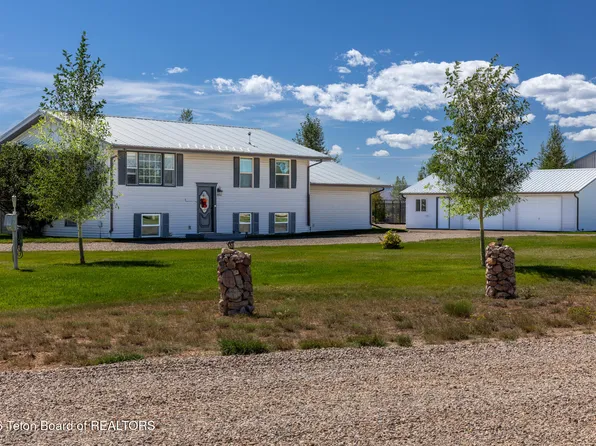 12 Lodgepole Ln, Big Piney, WY 83113