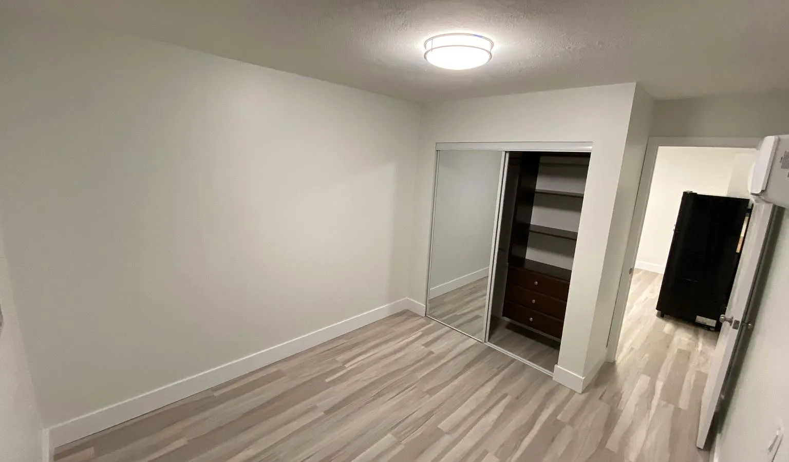 1 bed, 800 sqft, $1,400 — Photo 1