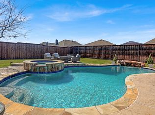 411 Jasmine Cir, Nevada, TX 75173