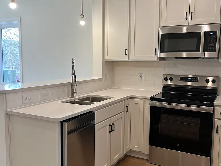 538 Lake Ave — Photo 4