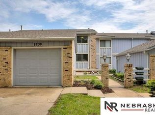 8738 Granville Pkwy, La Vista, NE 68128