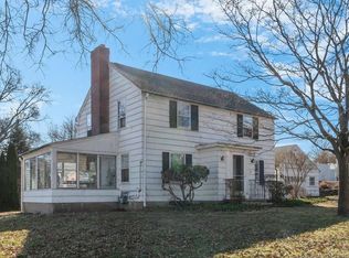 91 Thornberg St, Stratford, CT 06614