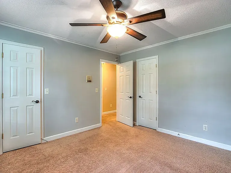 2704 Powhatan Dr — Photo 37