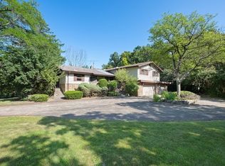 475 Red Oak Ln, Highland Park, IL 60035