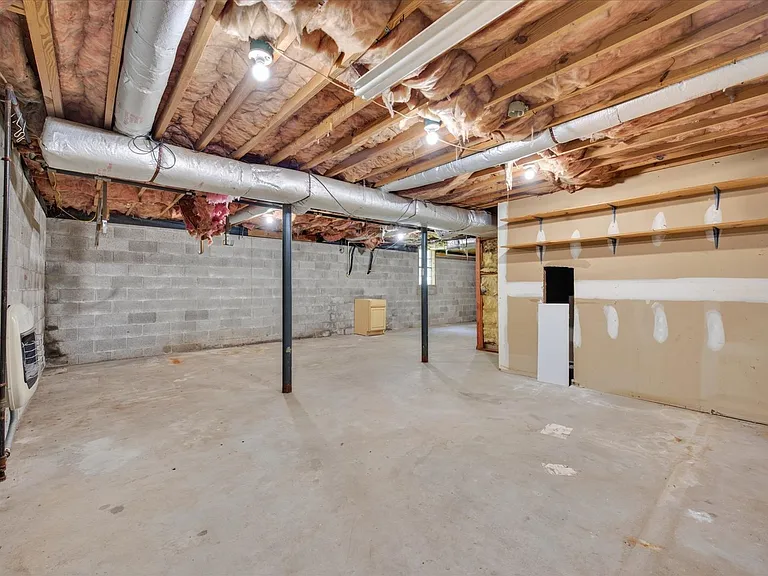 607 Granger Ln — Photo 30